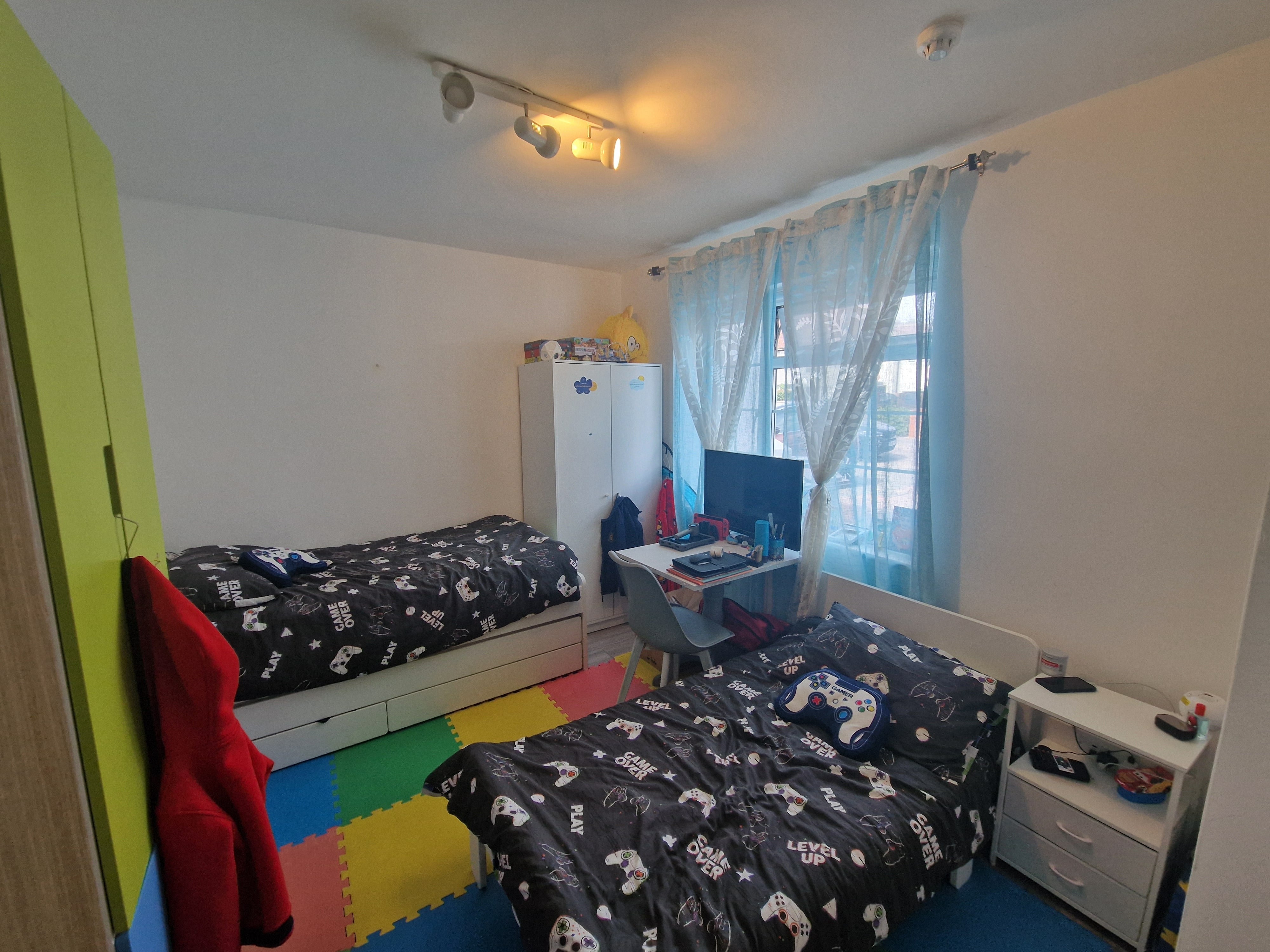 Flat Tavistock Avenue in St Albans