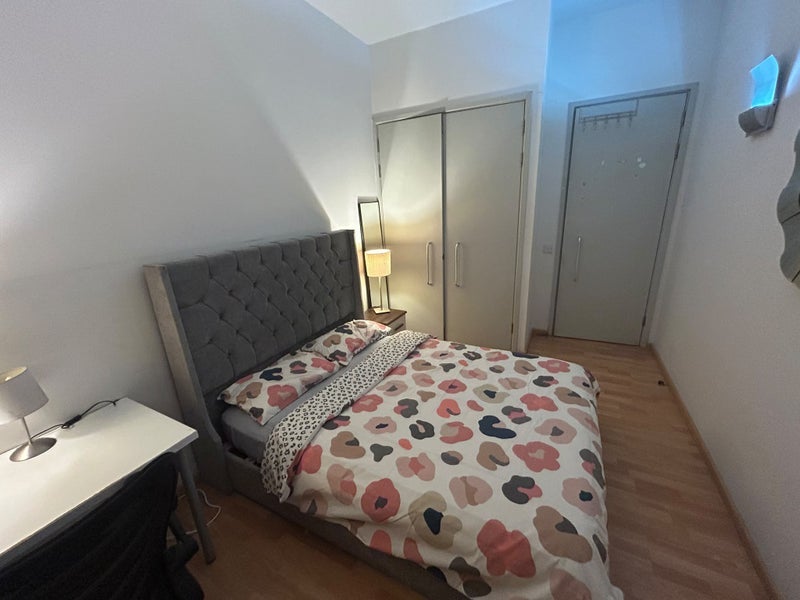 Room City Road in Greater London