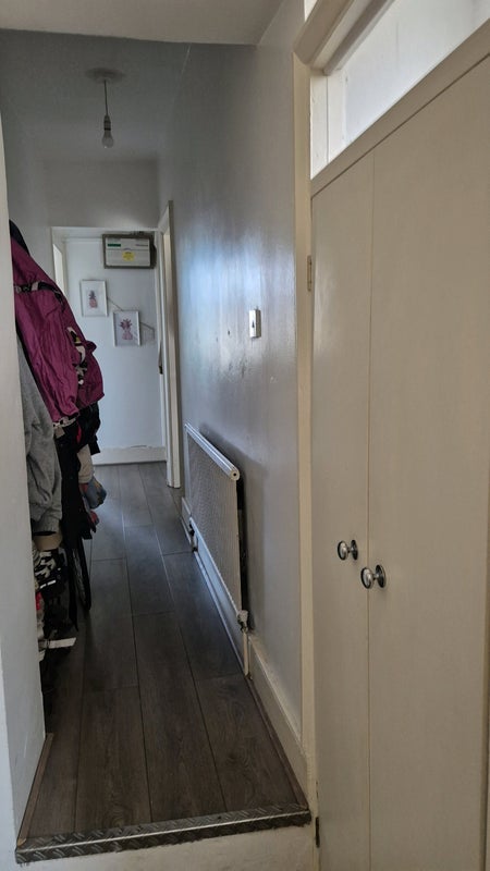 Room Elmington Road in Greater London