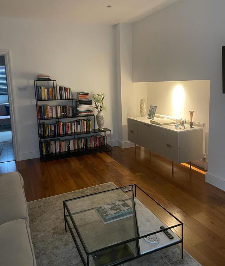 Flat Oakhill Avenue in Greater London