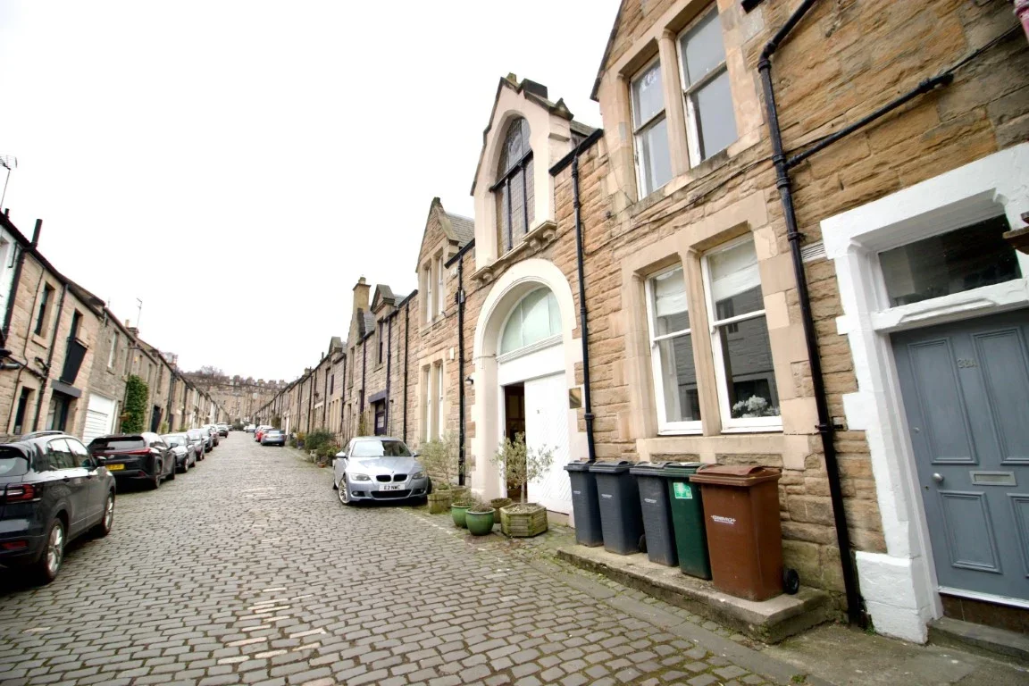 Flat Dean Park Mews in City of Edinburgh
