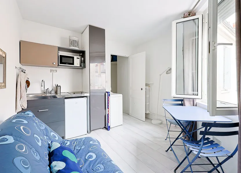 Flat Rue Jacques Dulud in Neuilly-sur-Seine