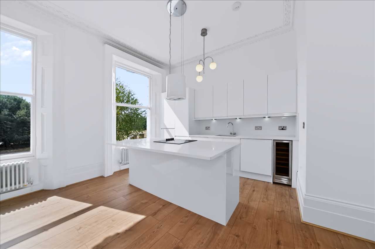 Flat Vanbrugh Park in Greater London