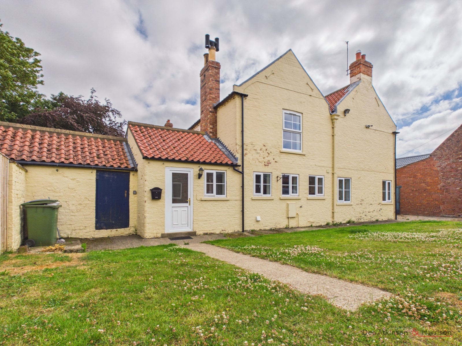 House Main Street in Hull
