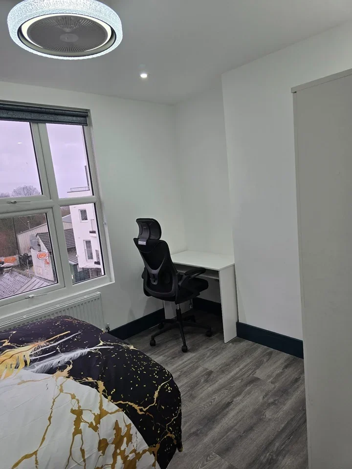 Room High Street in Swanley