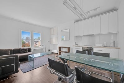 Flat Glenton Road in Greater London