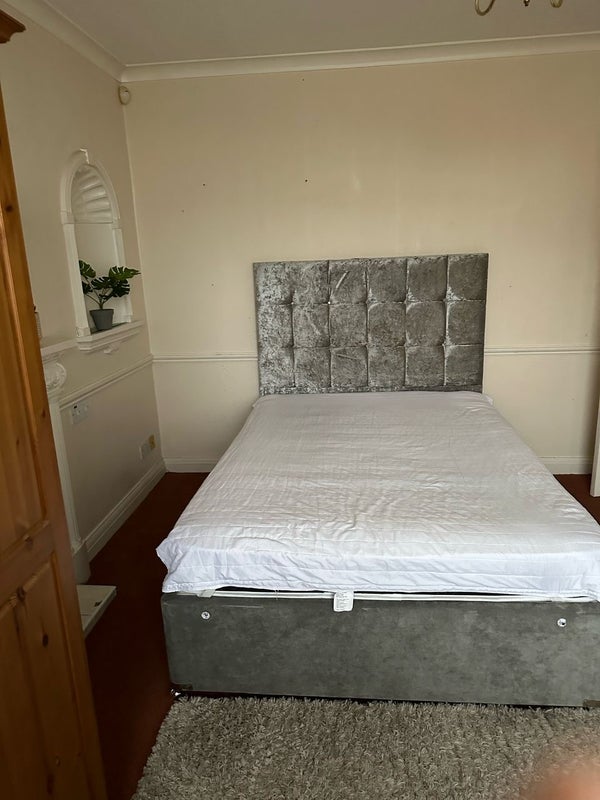 Room St John Street in Salford