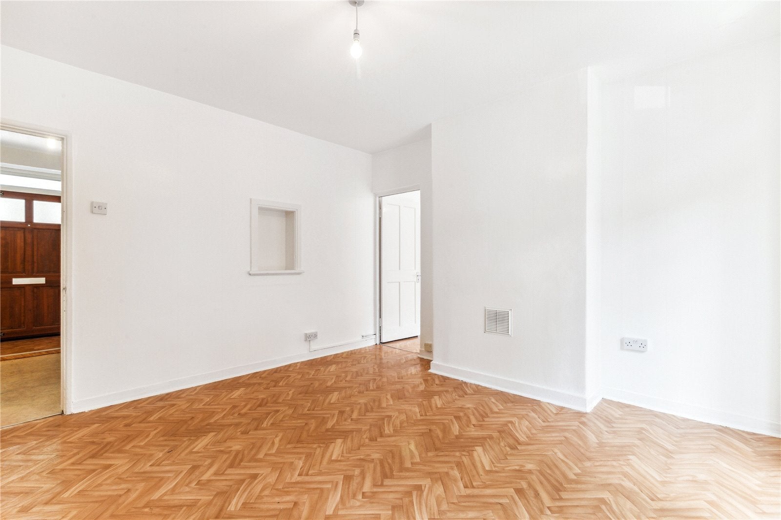 Flat Maygood Street in Greater London
