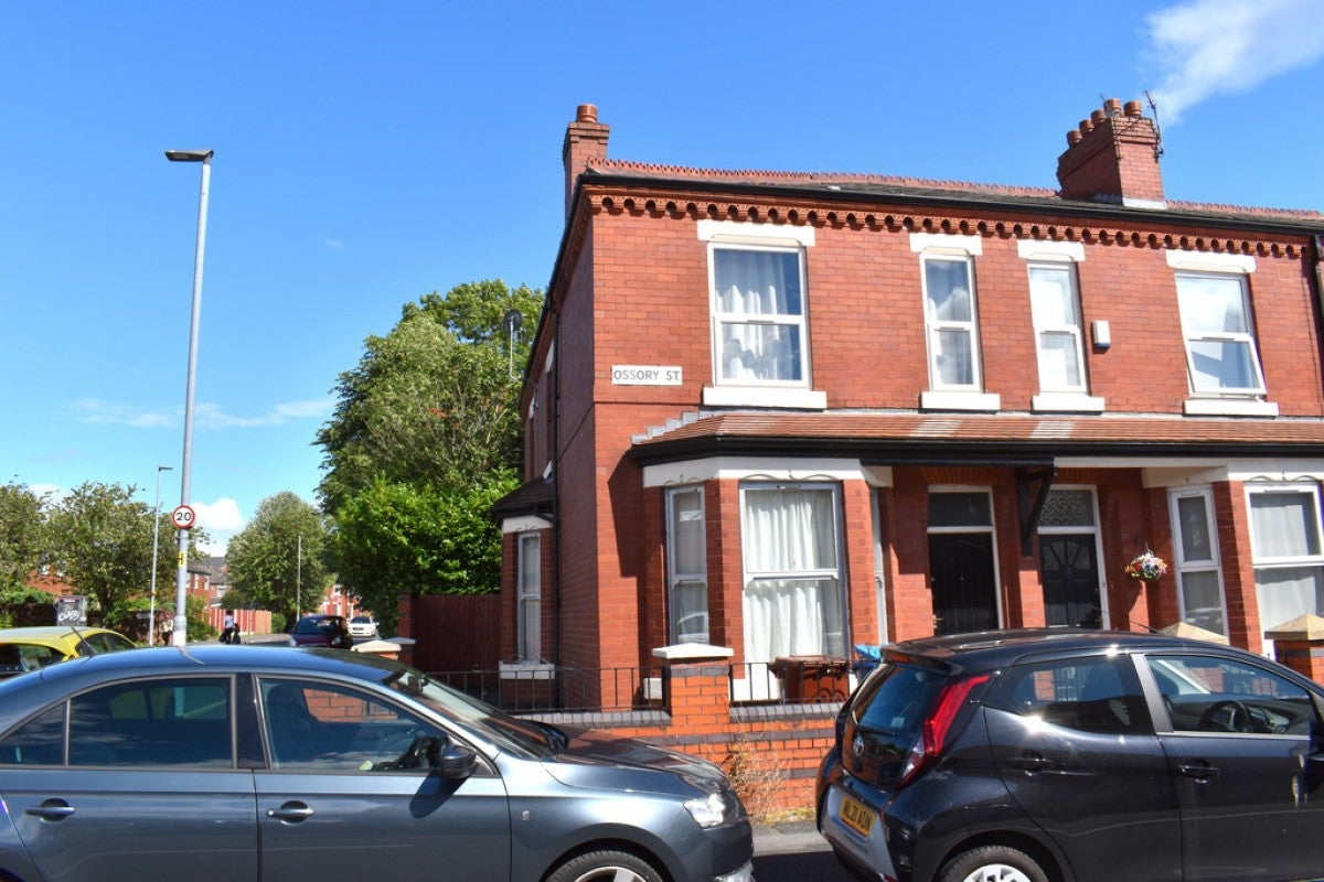 House Deramore Street in Manchester