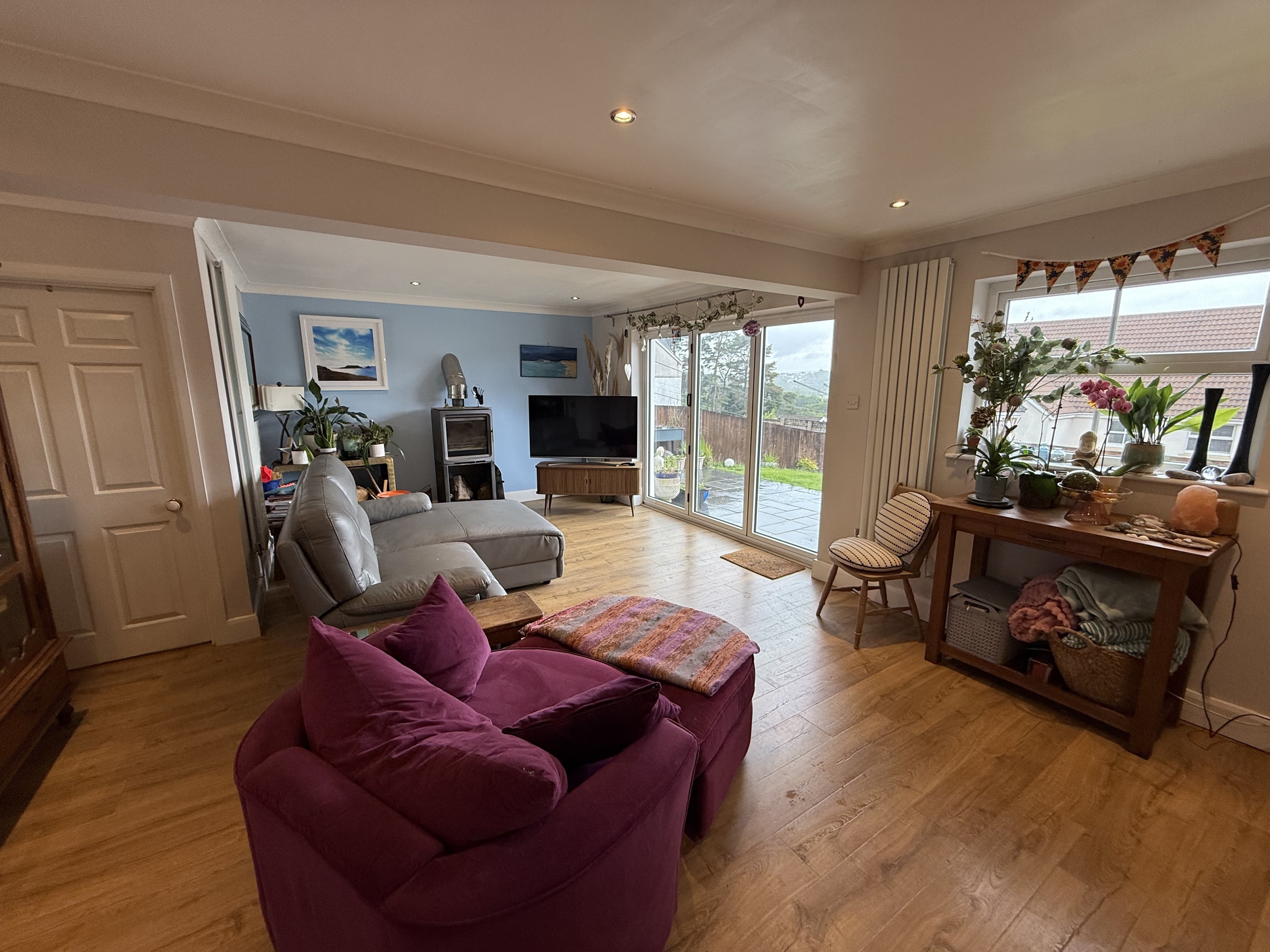 House The Mount in Gowerton
