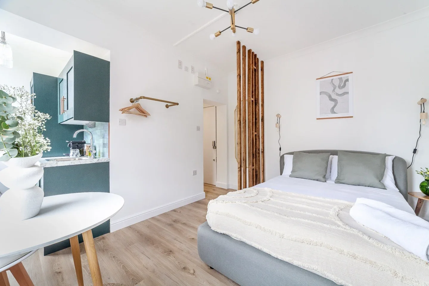Flat Finsbury Park Road in Greater London