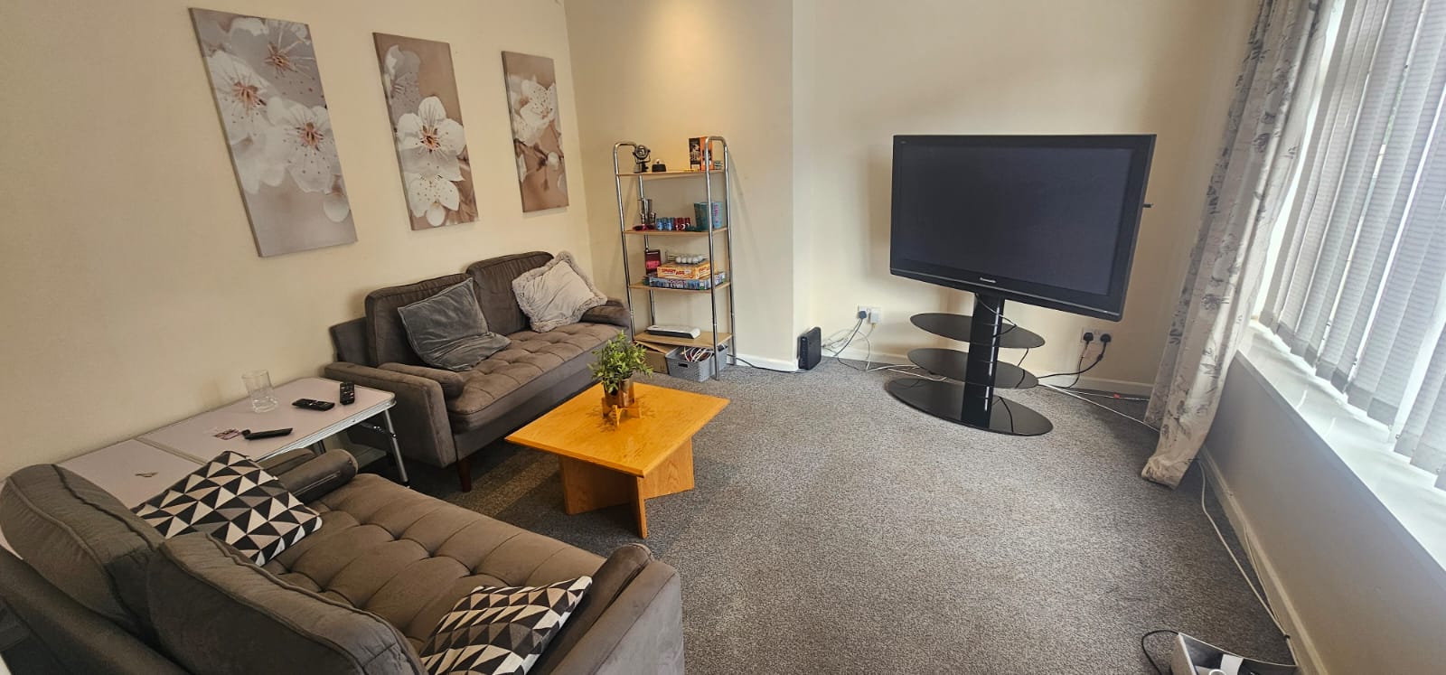 House Estcourt Terrace in Leeds