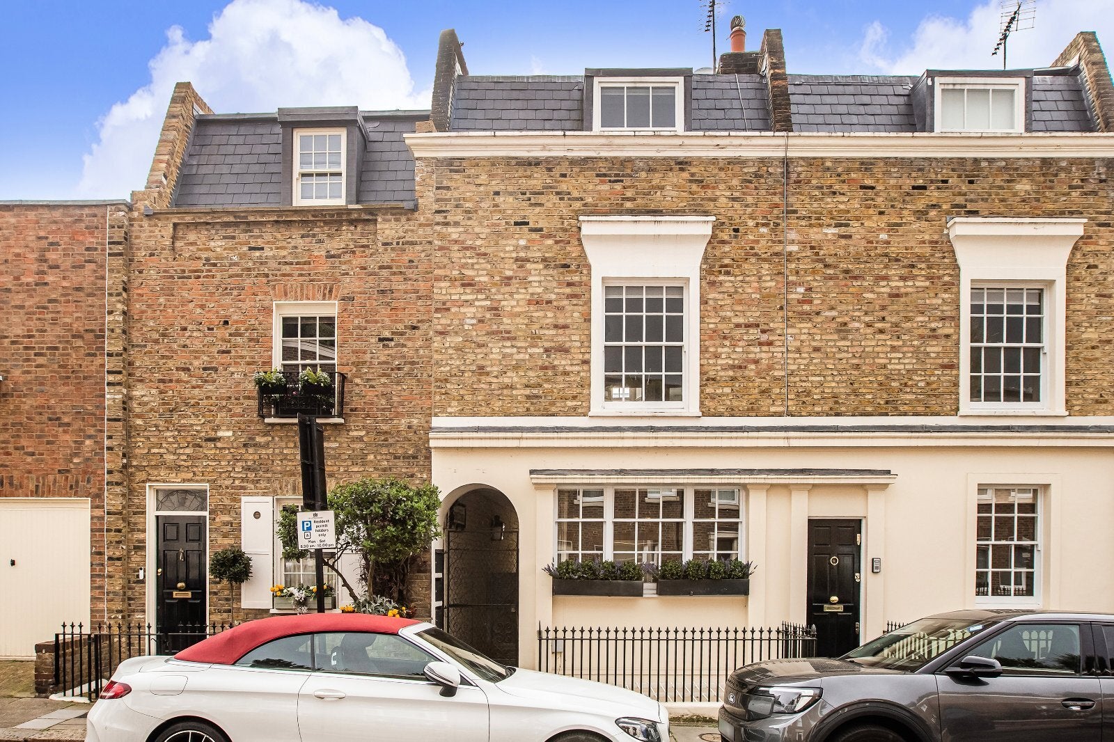 House Graham Terrace in City of Westminster