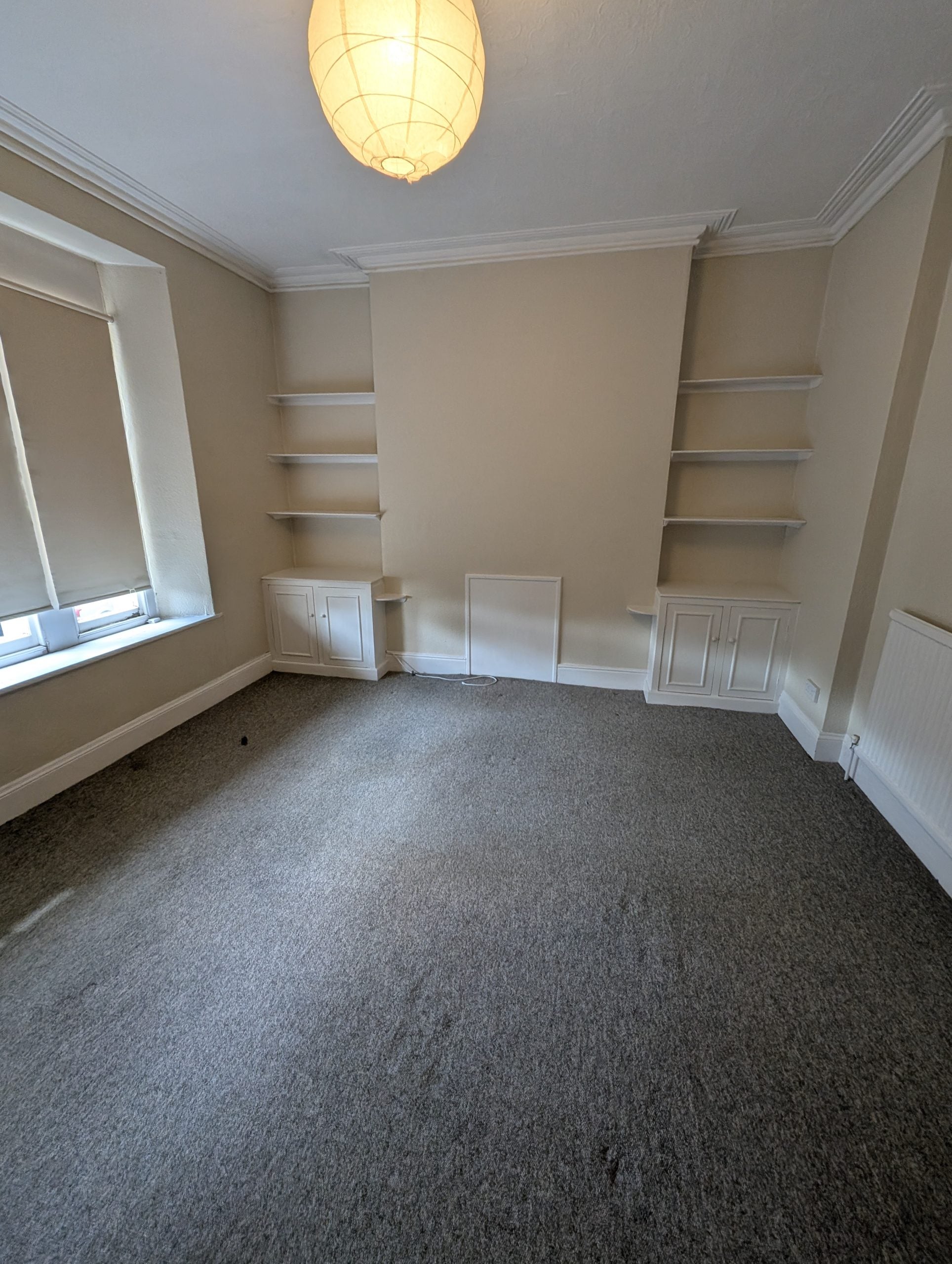Room Elmgrove Road in Bristol