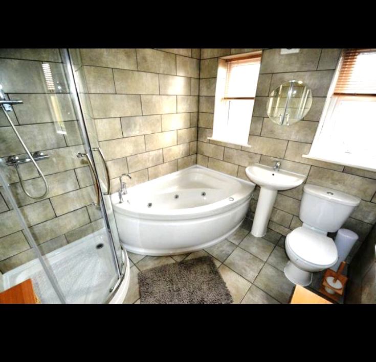Room Littleton Road in Salford