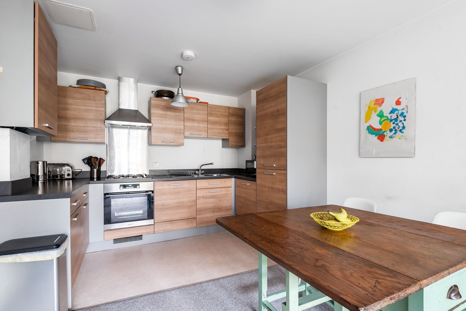Flat Straightsmouth in Greater London