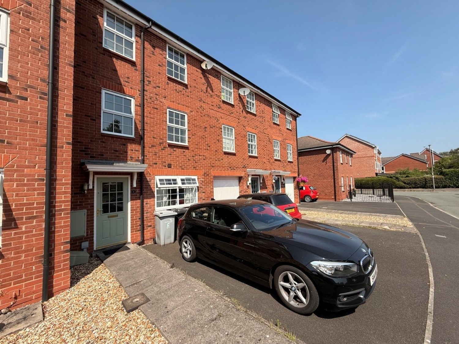 House Horton Way in Stapeley