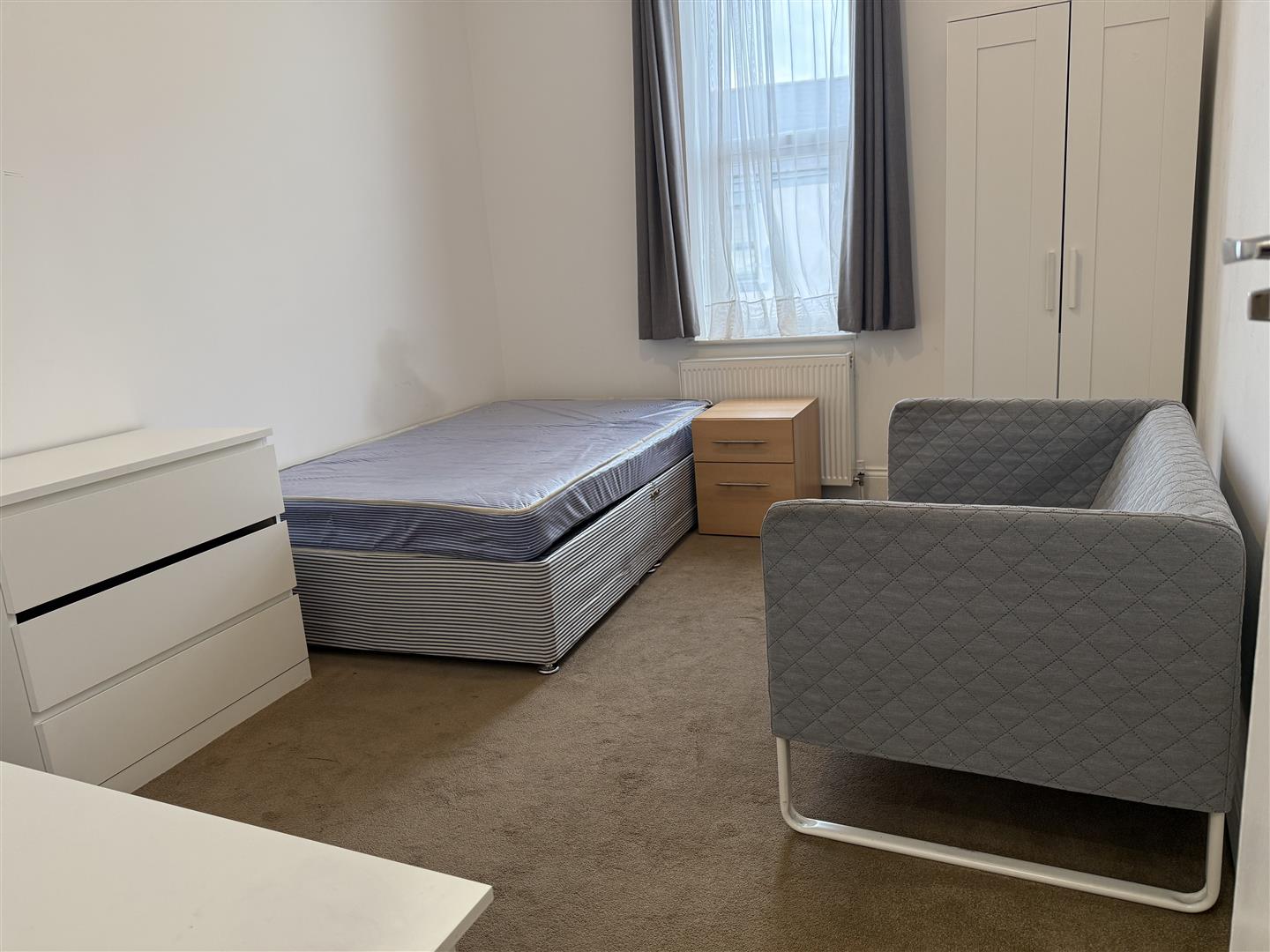 Flat Callerton Place in Newcastle upon Tyne