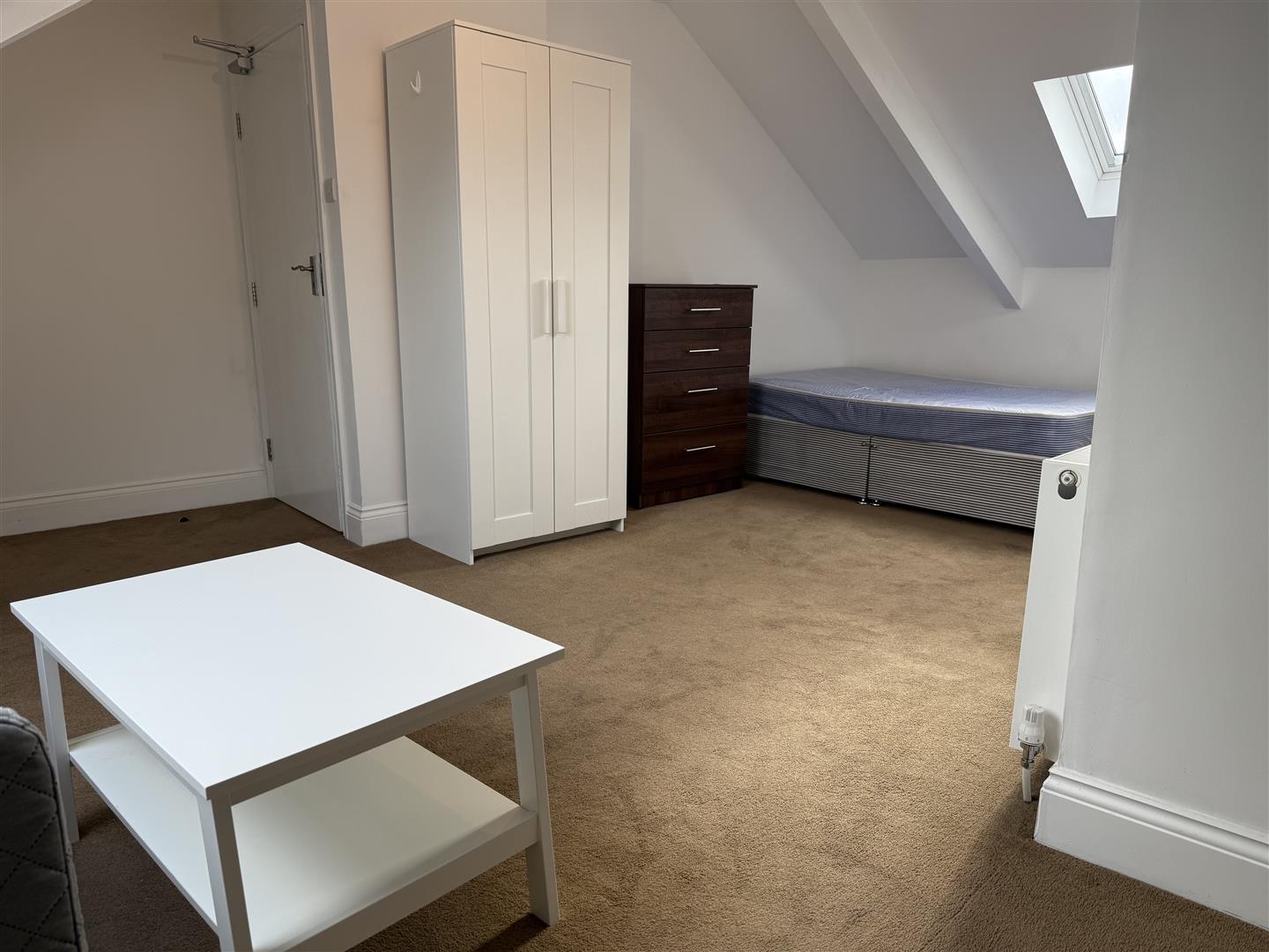 Flat Callerton Place in Newcastle upon Tyne