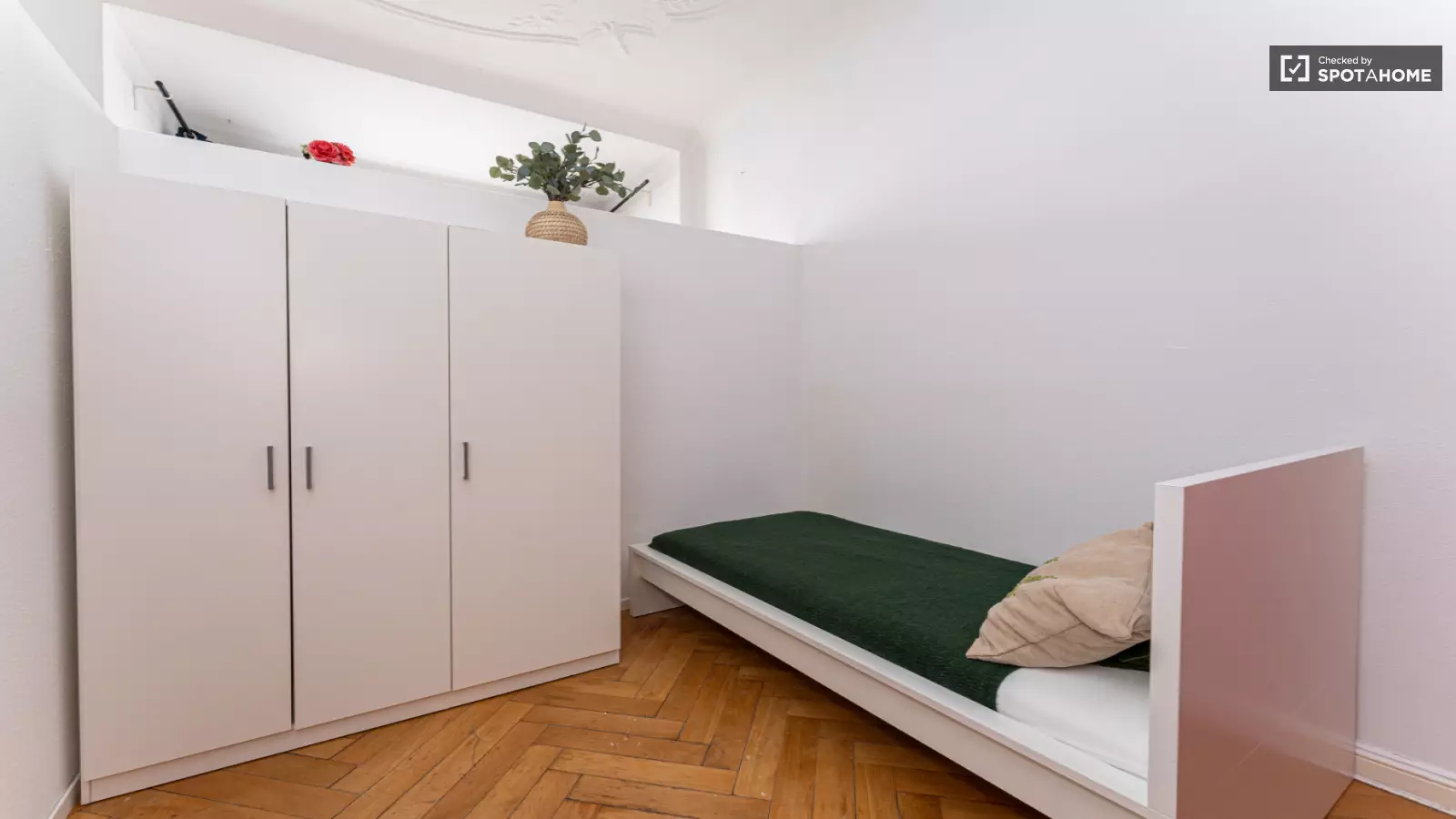 Wohnung Rheinstraße in Berlin