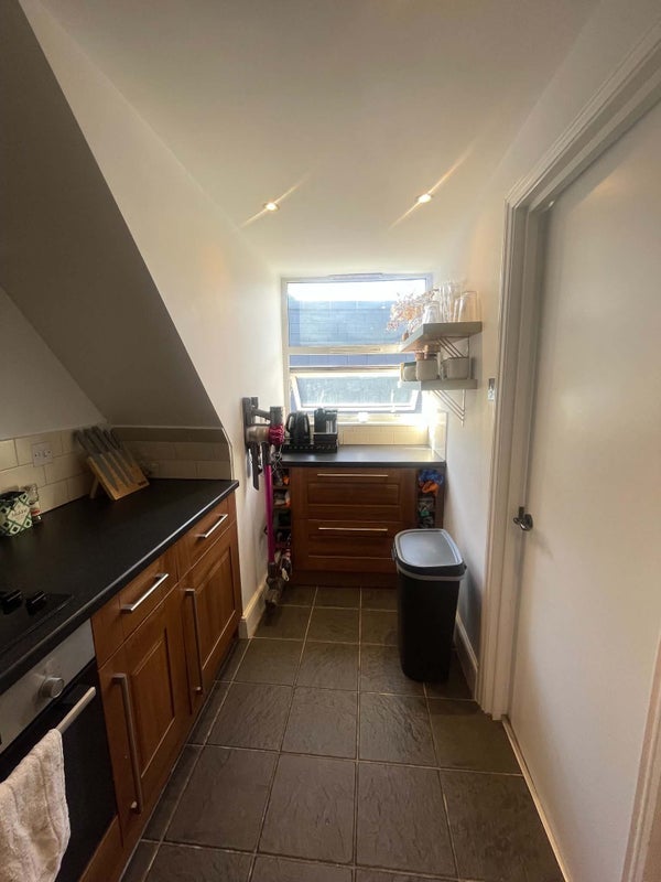 Room Cavendish Road in Greater London