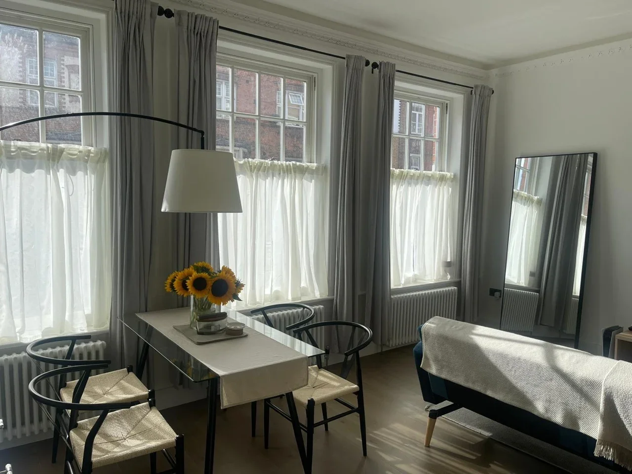 Flat Streatham High Road in Greater London
