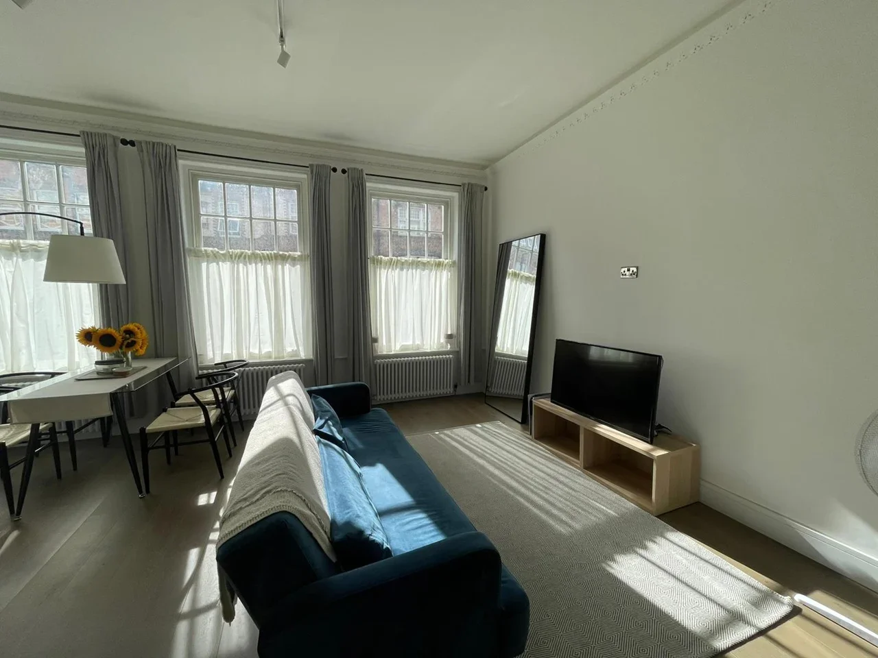 Flat Streatham High Road in Greater London