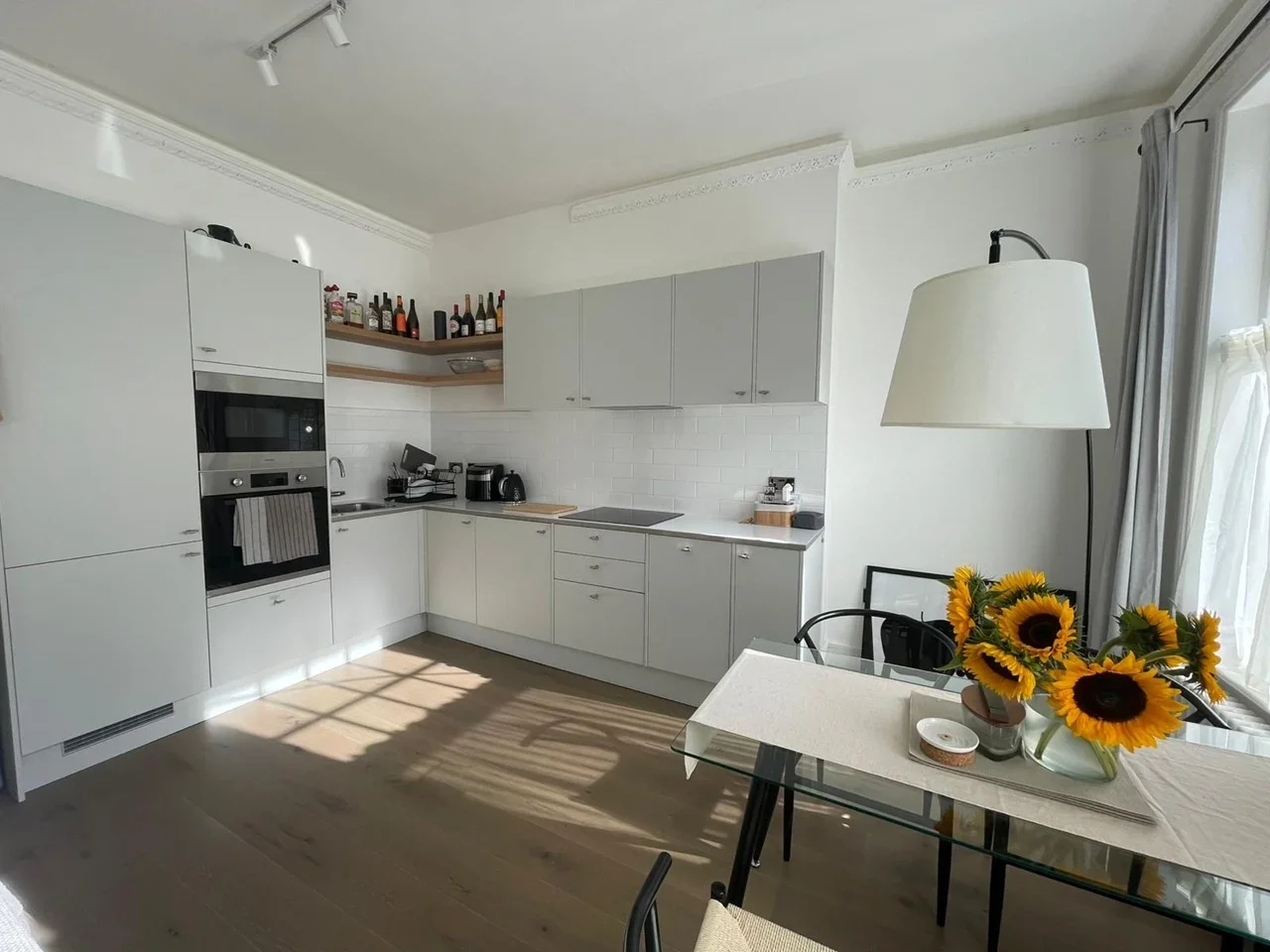 Flat Streatham High Road in Greater London
