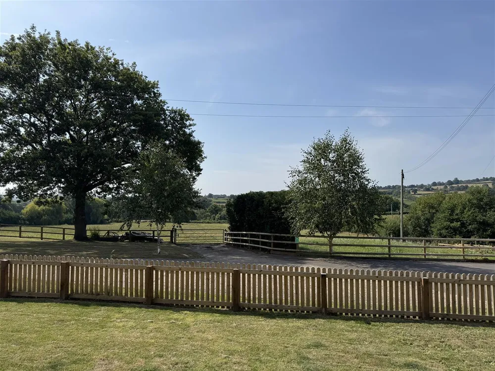 House Vicarage Hill in Chard