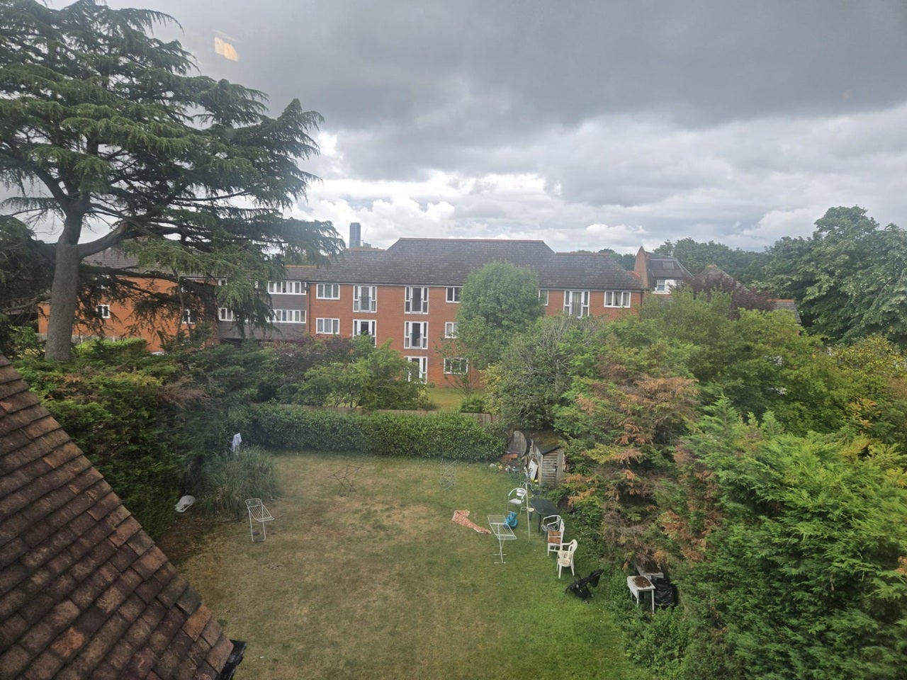 Flat Hanger Lane in Greater London