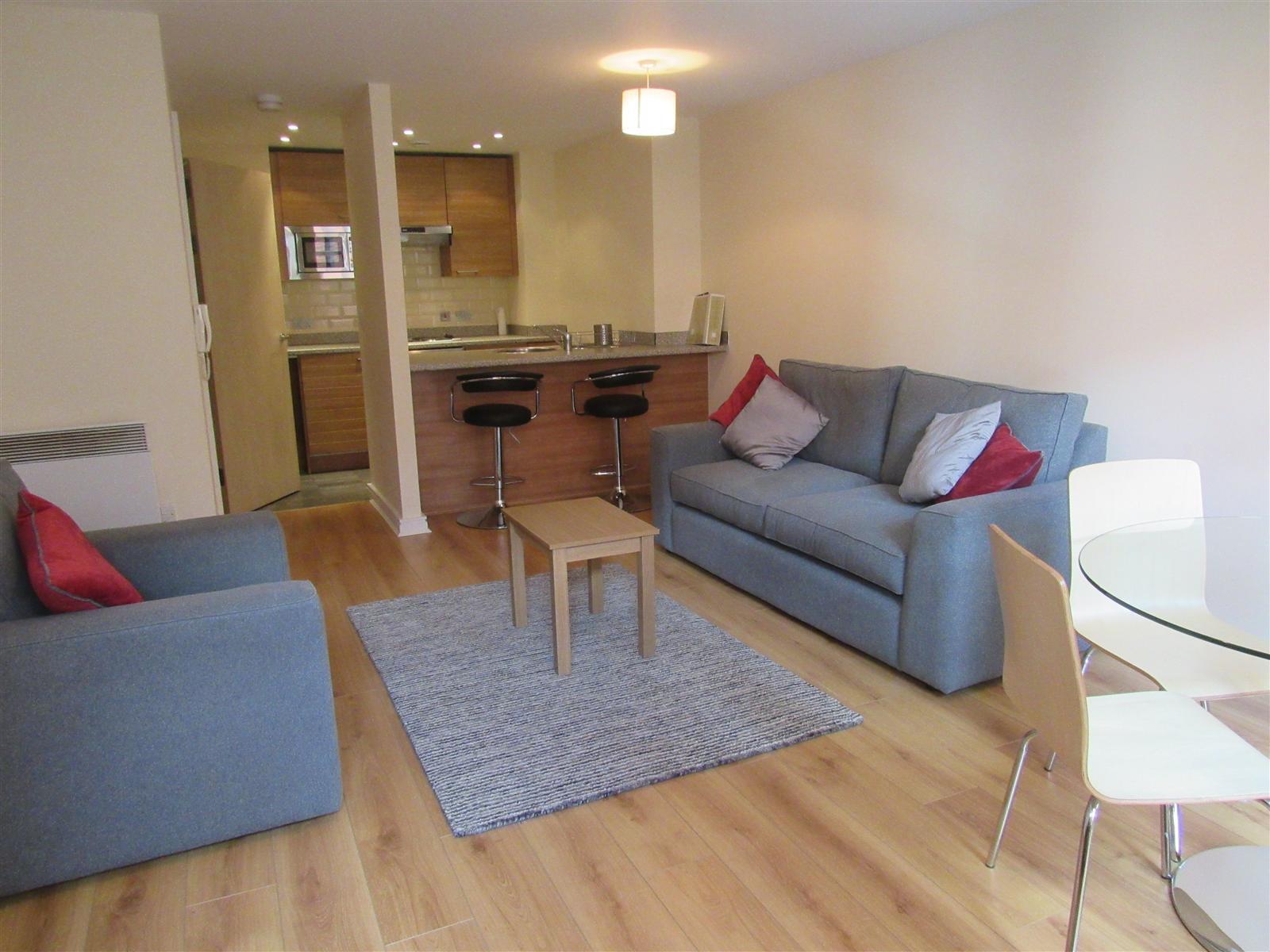 Flat Lower Ormond Street in Manchester