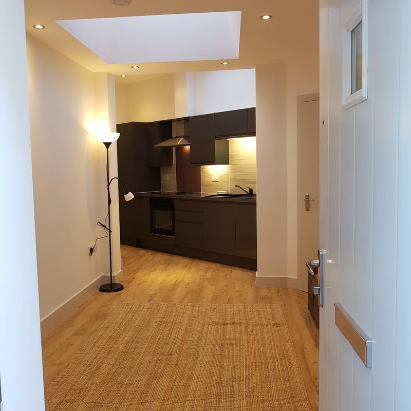 Flat Ashfield Place in Bristol