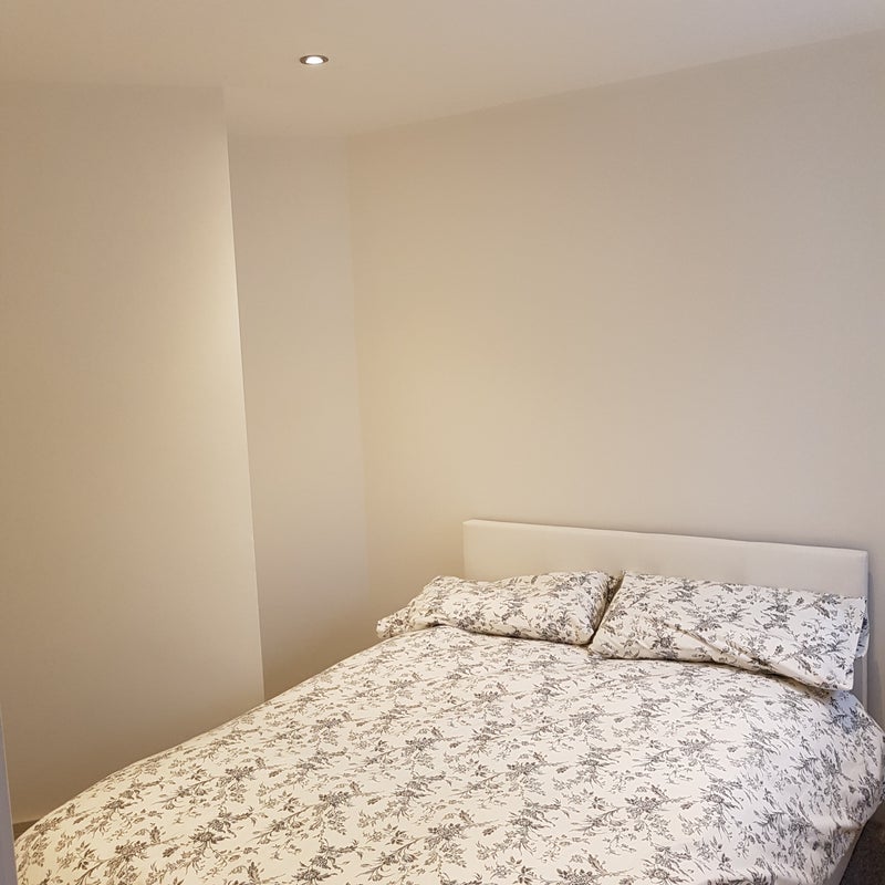 Flat Ashfield Place in Bristol