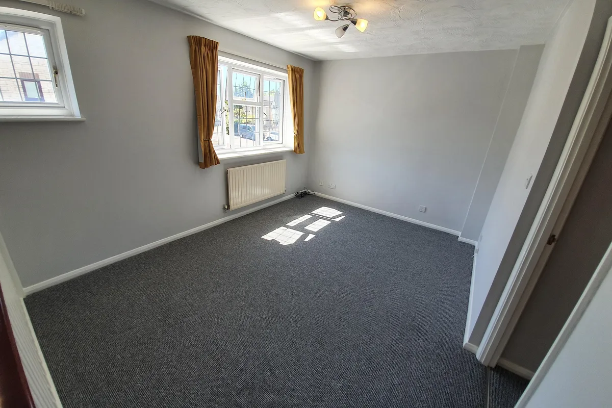 Flat Palmers Leaze in Bristol