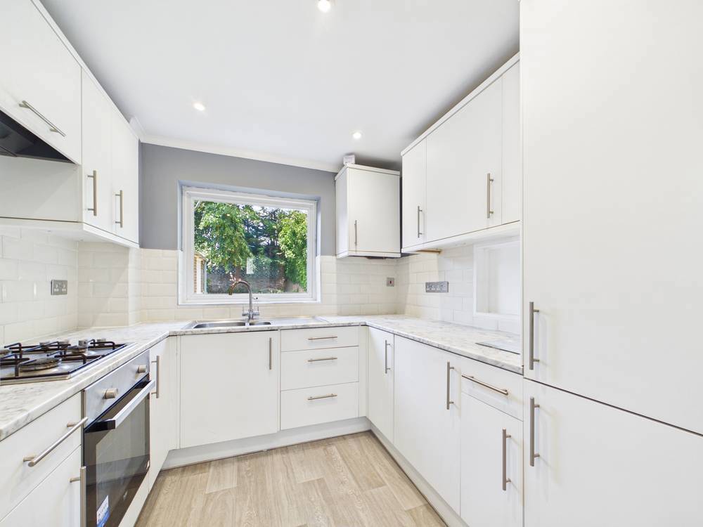 House Bridgefield Close in Colchester