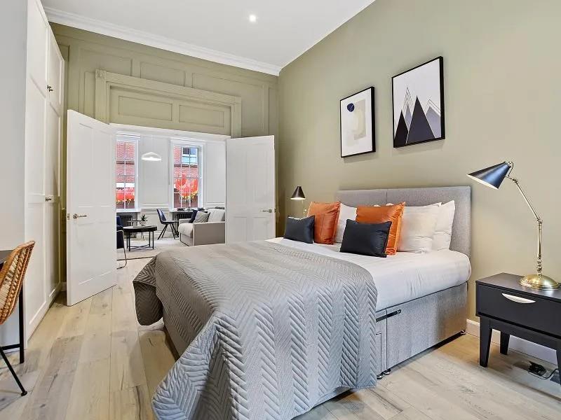 Flat Gerrard Place in London