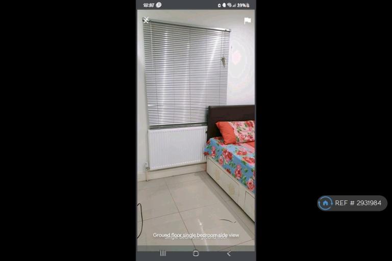 Room The Crossways in Greater London
