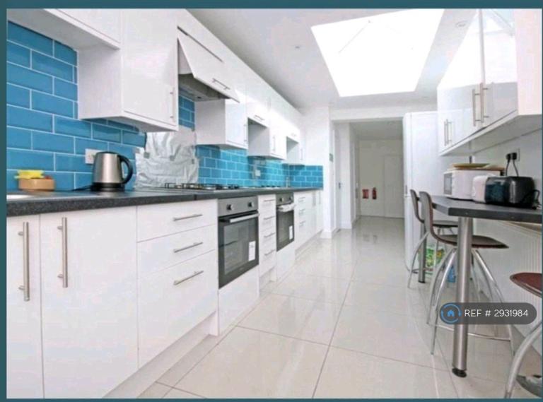 Room The Crossways in Greater London