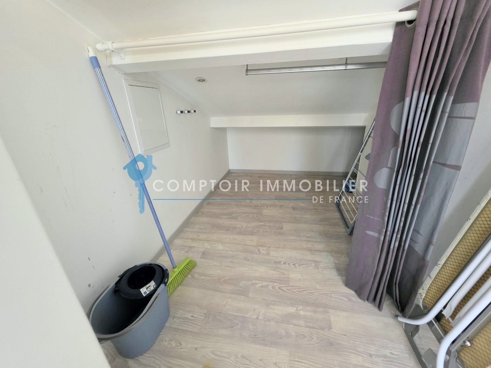 Flat Route de Saint-Vincent in Prades-le-Lez