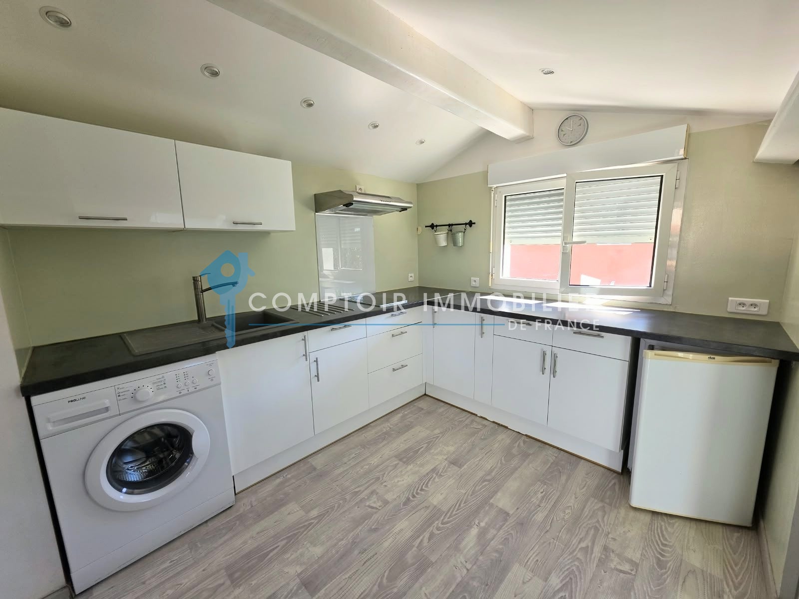 Flat Route de Saint-Vincent in Prades-le-Lez