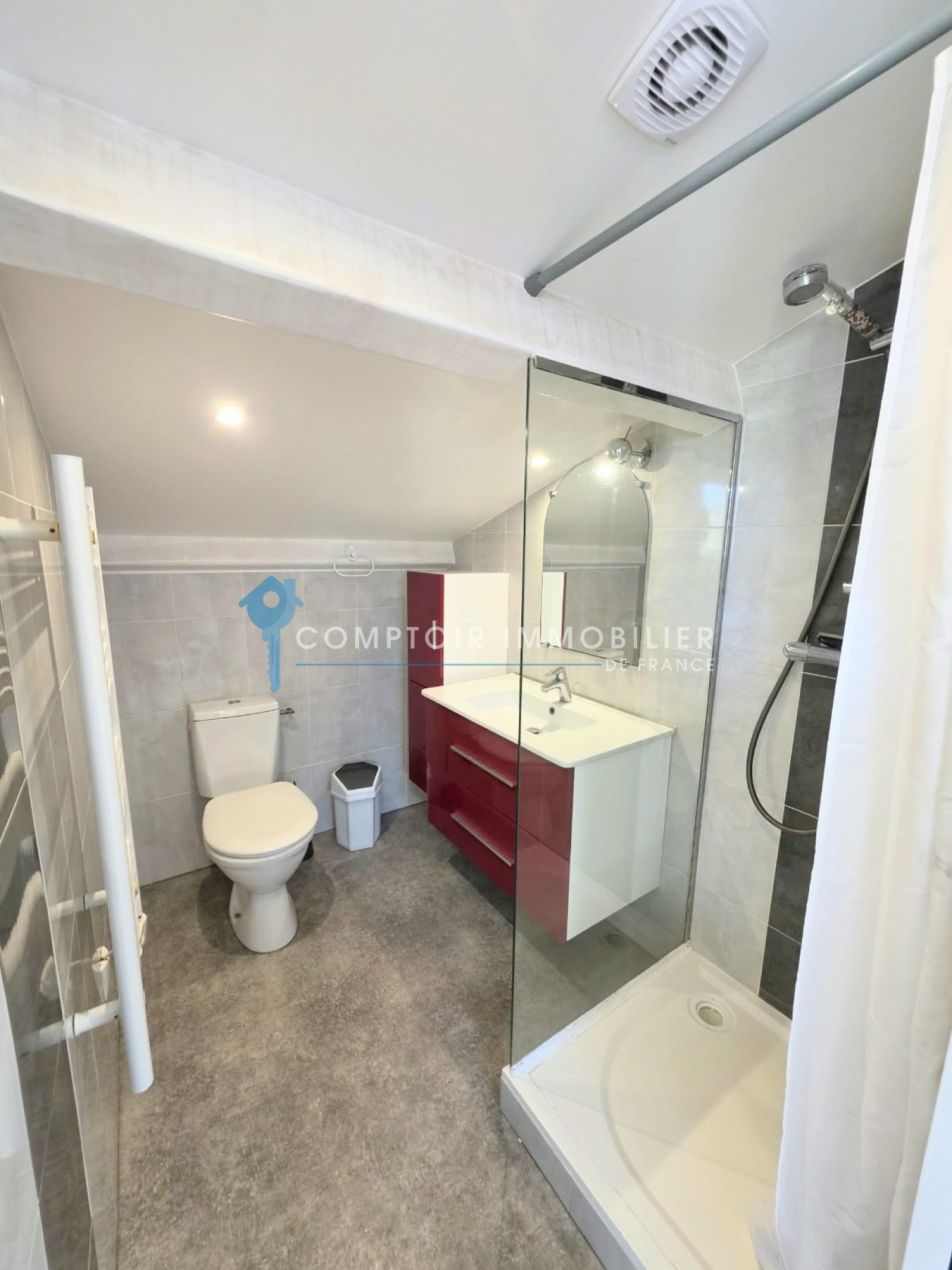 Flat Route de Saint-Vincent in Prades-le-Lez