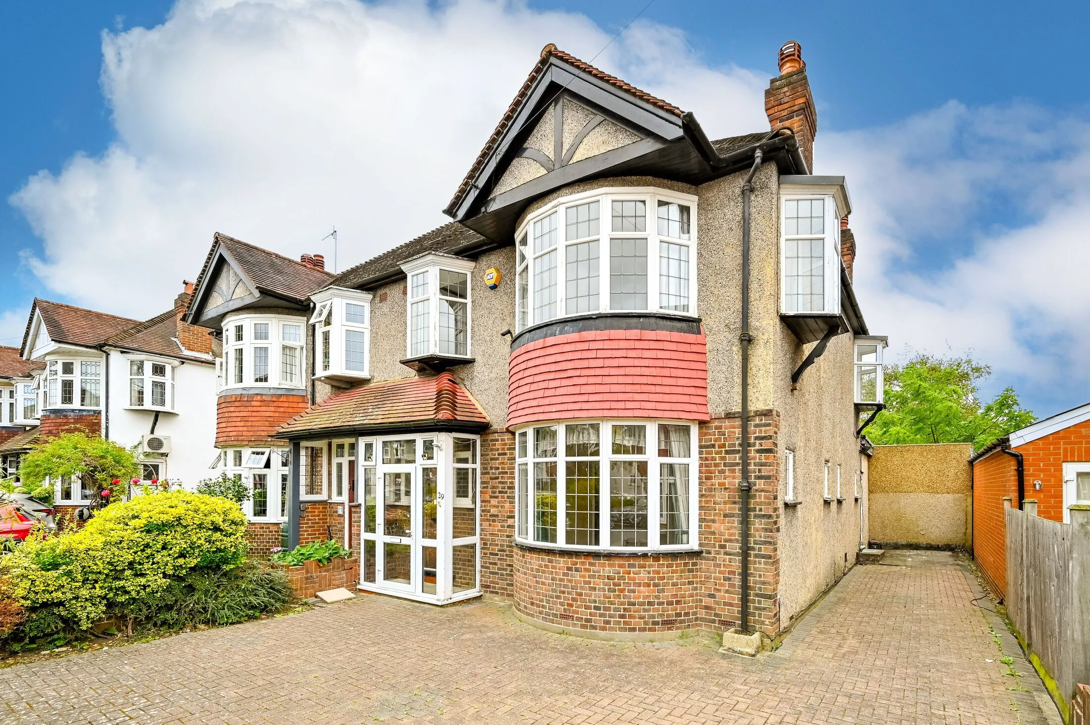 House Clarence Avenue in Greater London