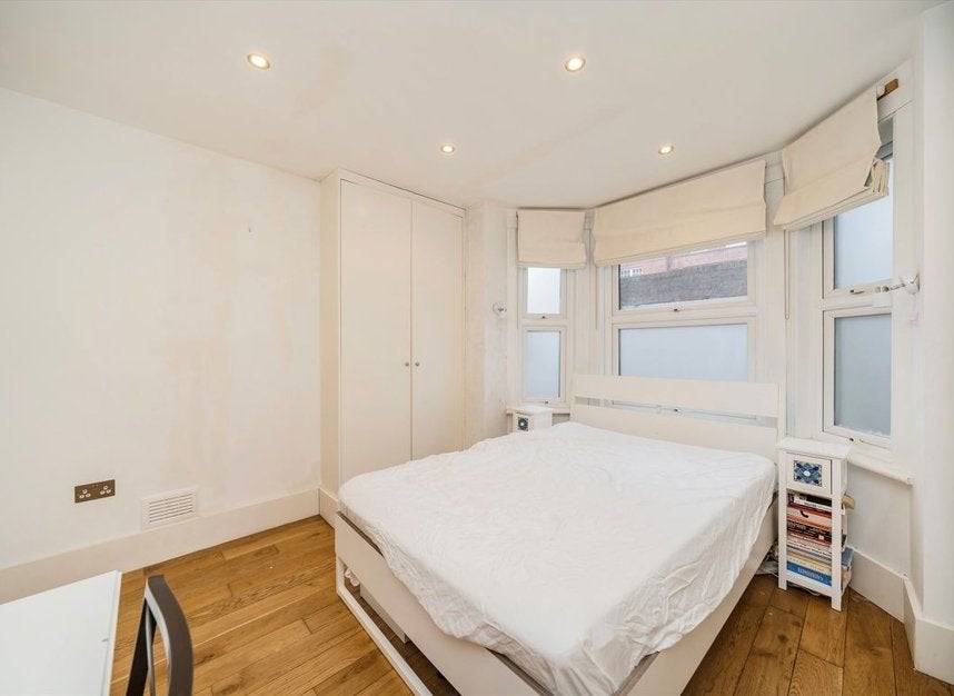 Flat Shirland Road in City of Westminster