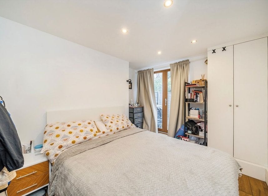Flat Shirland Road in City of Westminster