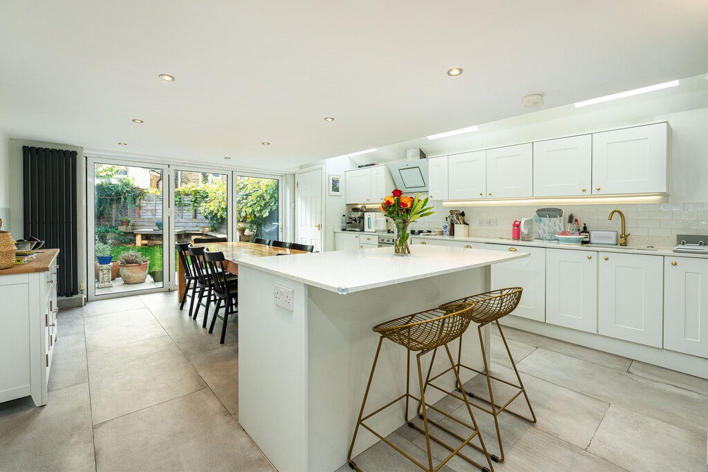 House Milkwood Road in Greater London