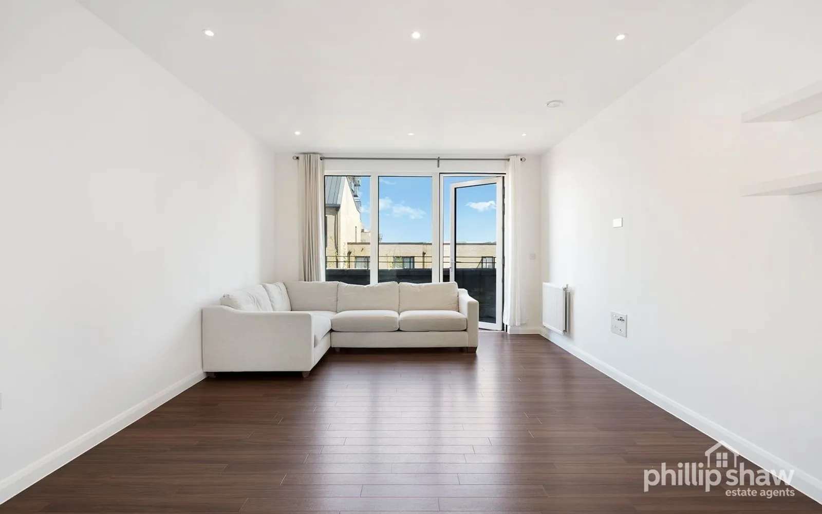 Flat Lacey Drive in Greater London