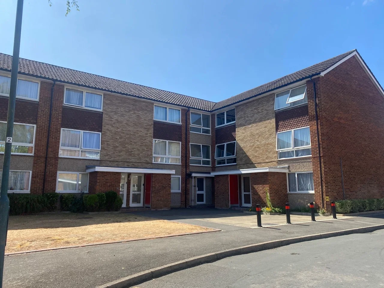 Flat Upton Dene in Greater London