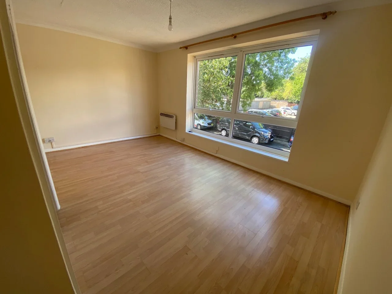Flat Upton Dene in Greater London