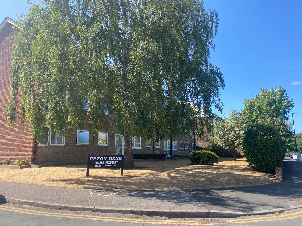 Flat Upton Dene in Greater London