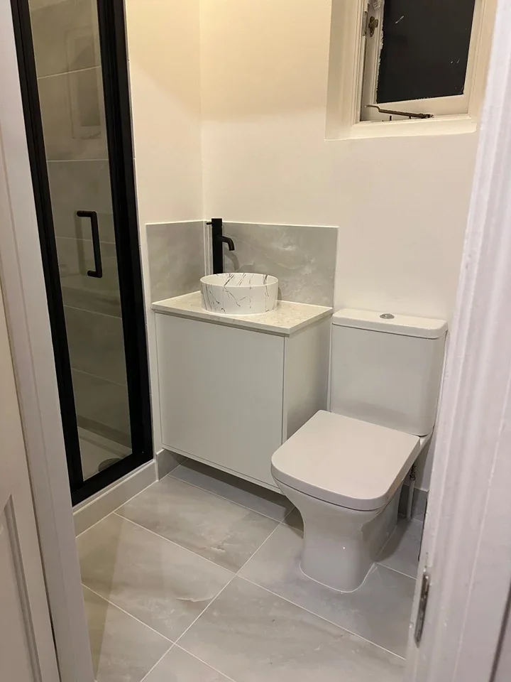 Room Sulgrave Road in Greater London